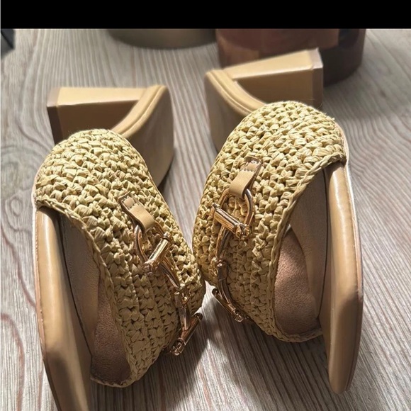 🩵SOLD ON CURTSY🩵Madden Girl Heels - Picture 3 of 10